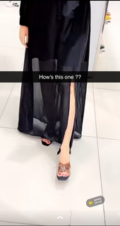 Geet Gambhir feet photo thumbnail