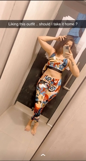 Geet Gambhir feet photo thumbnail