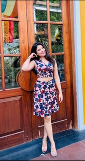 Geet Gambhir feet photo thumbnail