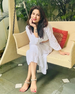 Geet Gambhir feet photo thumbnail