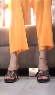 Geet Gambhir feet photo thumbnail