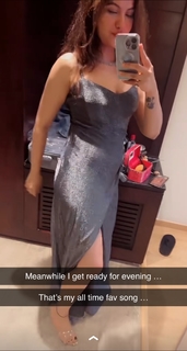 Geet Gambhir feet photo thumbnail