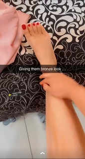 Geet Gambhir feet photo thumbnail