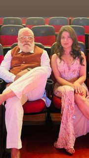 Geet Gambhir feet photo thumbnail