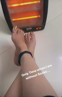 Geet Gambhir feet photo thumbnail