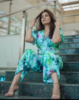 Geet Gambhir feet photo thumbnail