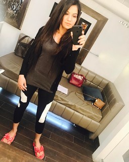 Geet Gambhir feet photo thumbnail