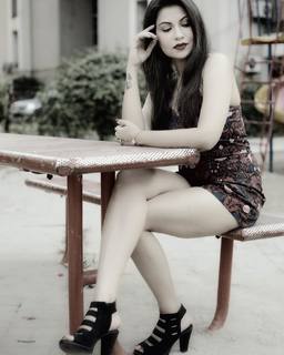 Geet Gambhir feet photo thumbnail