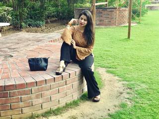 Geet Gambhir feet photo thumbnail