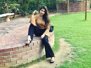 Geet Gambhir feet photo thumbnail