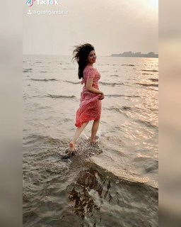 Geet Gambhir feet photo thumbnail