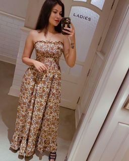 Geet Gambhir feet photo thumbnail