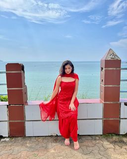 Geet Gambhir feet photo thumbnail