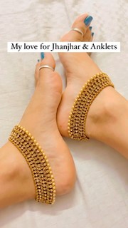 Geet Gambhir feet photo thumbnail