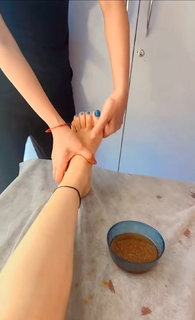 Geet Gambhir feet photo thumbnail