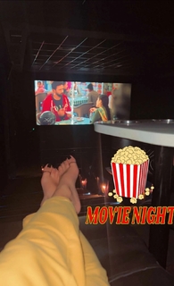 Geet Gambhir feet photo thumbnail