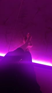 Geet Gambhir feet photo thumbnail