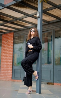 Geet Gambhir feet photo thumbnail