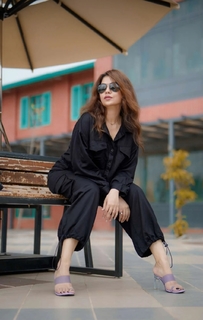 Geet Gambhir feet photo thumbnail