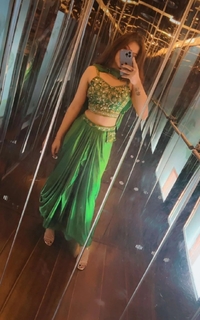 Geet Gambhir feet photo thumbnail