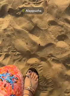 Geet Gambhir feet photo thumbnail