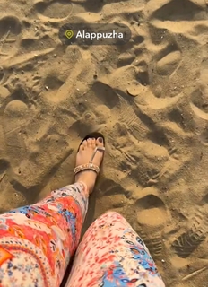 Geet Gambhir feet photo thumbnail