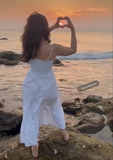 Geet Gambhir feet photo thumbnail