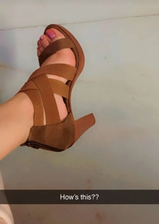 Geet Gambhir feet photo thumbnail