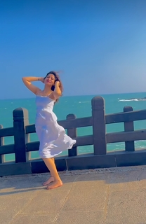 Geet Gambhir feet photo thumbnail