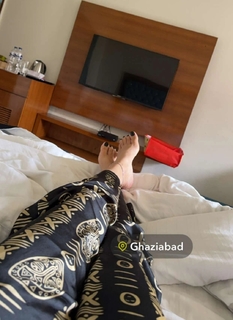 Geet Gambhir feet photo thumbnail
