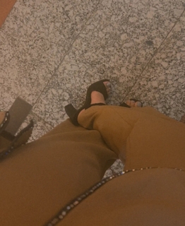 Geet Gambhir feet photo thumbnail