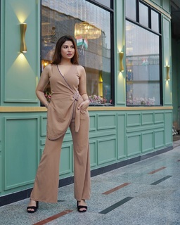 Geet Gambhir feet photo thumbnail