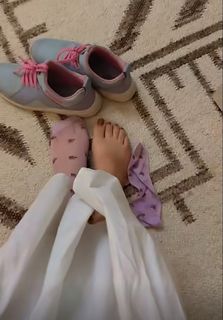 Geet Gambhir feet photo thumbnail