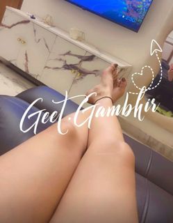 Geet Gambhir feet photo thumbnail