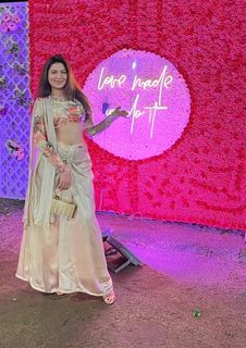 Geet Gambhir feet photo thumbnail