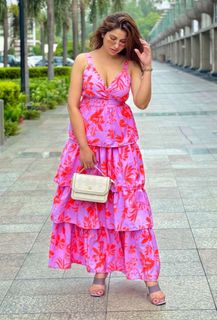 Geet Gambhir feet photo thumbnail