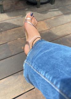 Geet Gambhir feet photo thumbnail