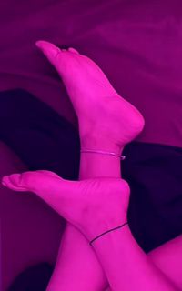 Geet Gambhir feet photo thumbnail