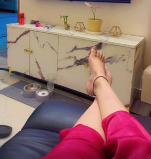 Geet Gambhir feet photo thumbnail