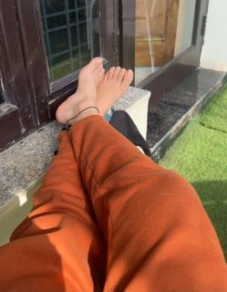 Geet Gambhir feet photo 13