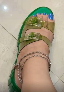Geet Gambhir feet photo 1
