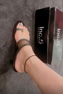 Geet Gambhir feet photo 1