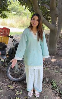 Geet Goraya feet photo 2