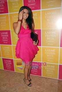 Geeta Basra feet photo 2