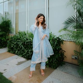 Geeta Basra feet photo 18