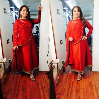 Geeta Kapoor feet photo 6