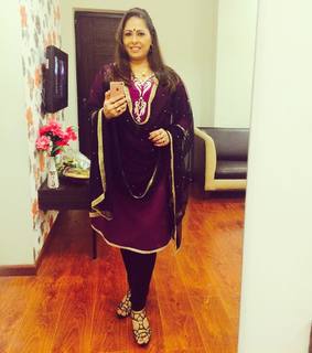 Geeta Kapoor feet photo 2