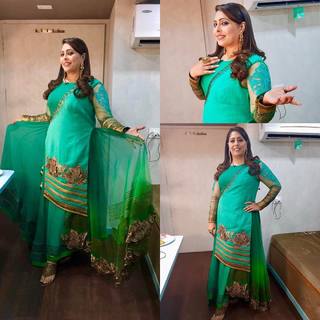 Geeta Kapoor feet photo 9
