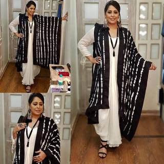 Geeta Kapoor feet photo 3