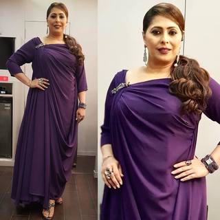 Geeta Kapoor feet photo 16